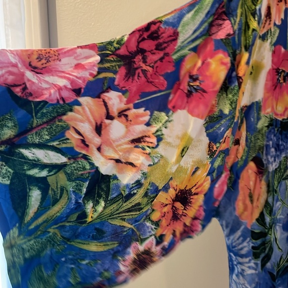 Floral Kimono with Fringe - Picture 2 of 8